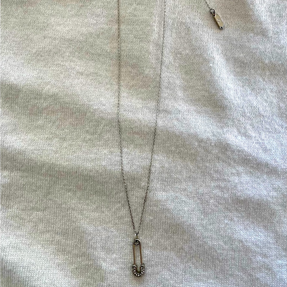 Stella & Dot Silver Namesake Chain with Baby Safety Pin Charm